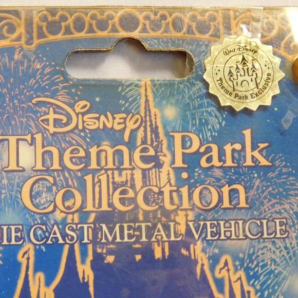 Disney Theme Park Exclusive Dumbo Ride Fantasy Land Die-Cast Metal Toy - Picture 2 of 8